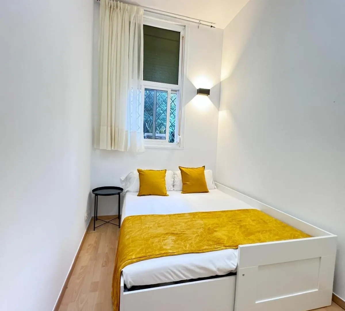 Pamis Apartament Sants, Barcelona 0*,