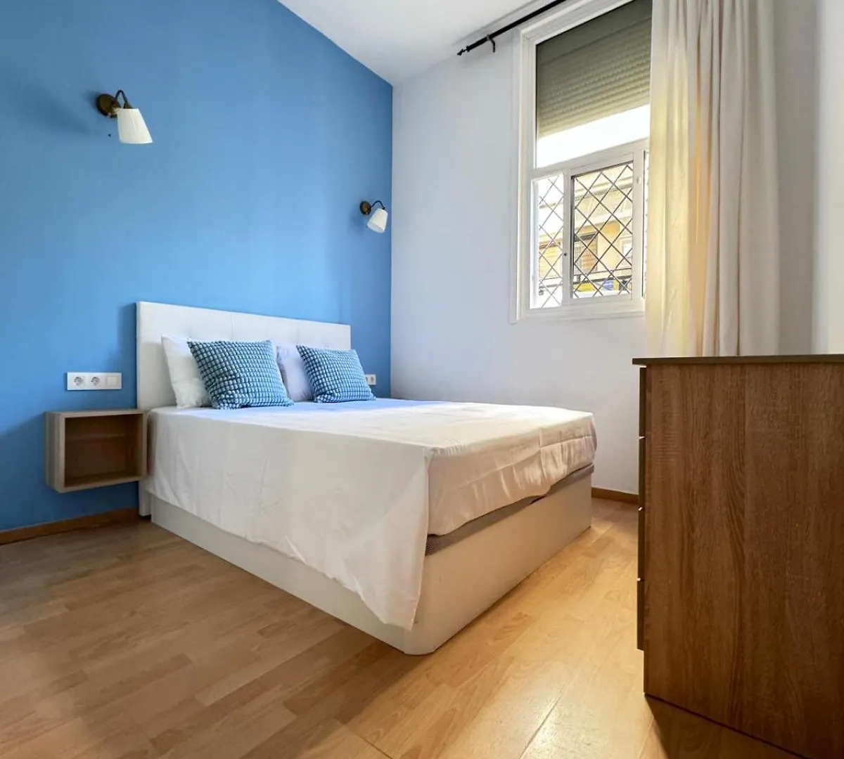 Pamis Apartament Sants, Barcelona 0*,  Spain