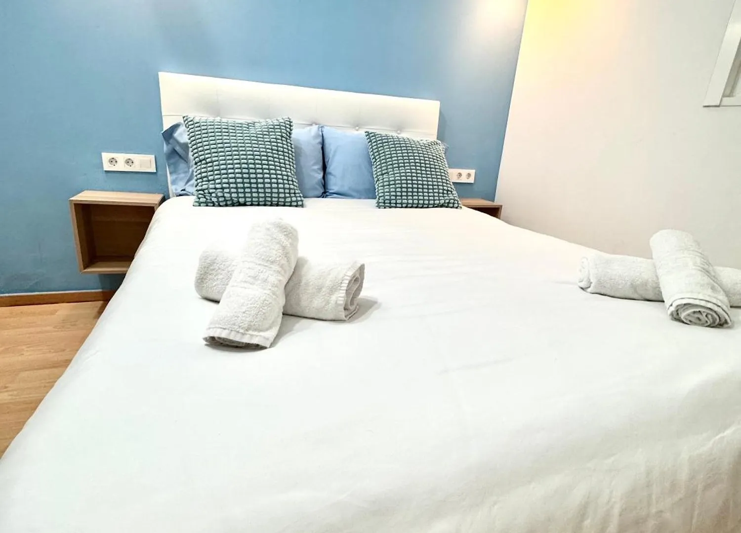 Pamis Apartament Sants, Barcelona location